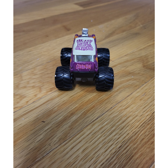 Hot Wheels Monster Jam Scooby-Doo Mystery Machine Purple Monster Truck 1:64 - Picture 3 of 14